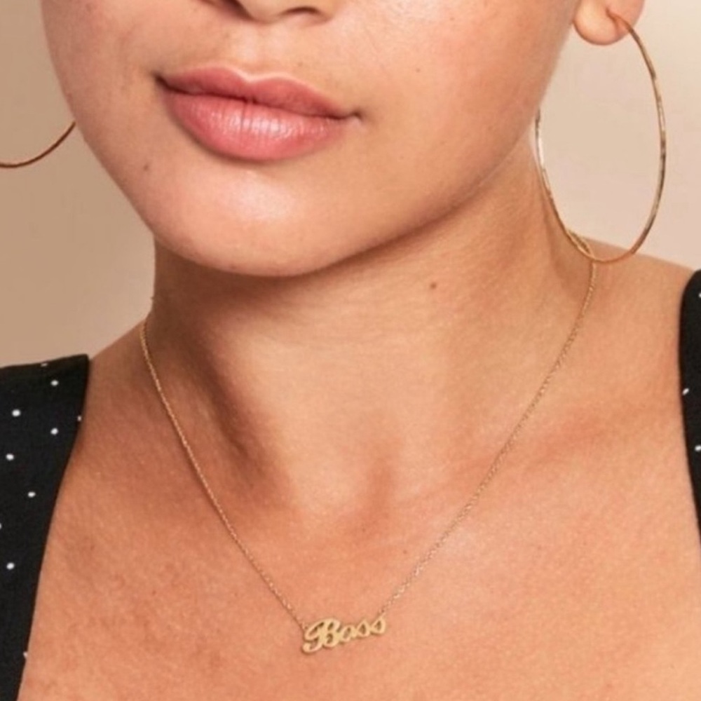🆕 Stella & Dot: 💛Gold BOSS Necklace💛 - Picture 8 of 9